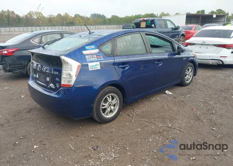 2011 Toyota Prius Three z USA, uszkodzony, nr VIN JTDKN3DU8B1422118